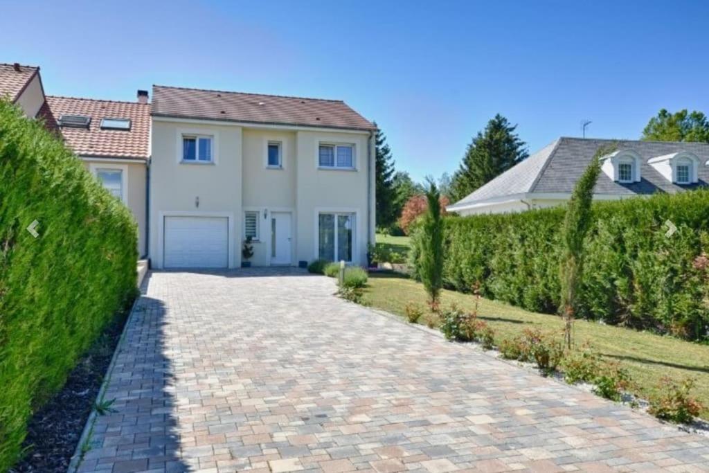 Maison 120 M² A Vigy Exterior photo