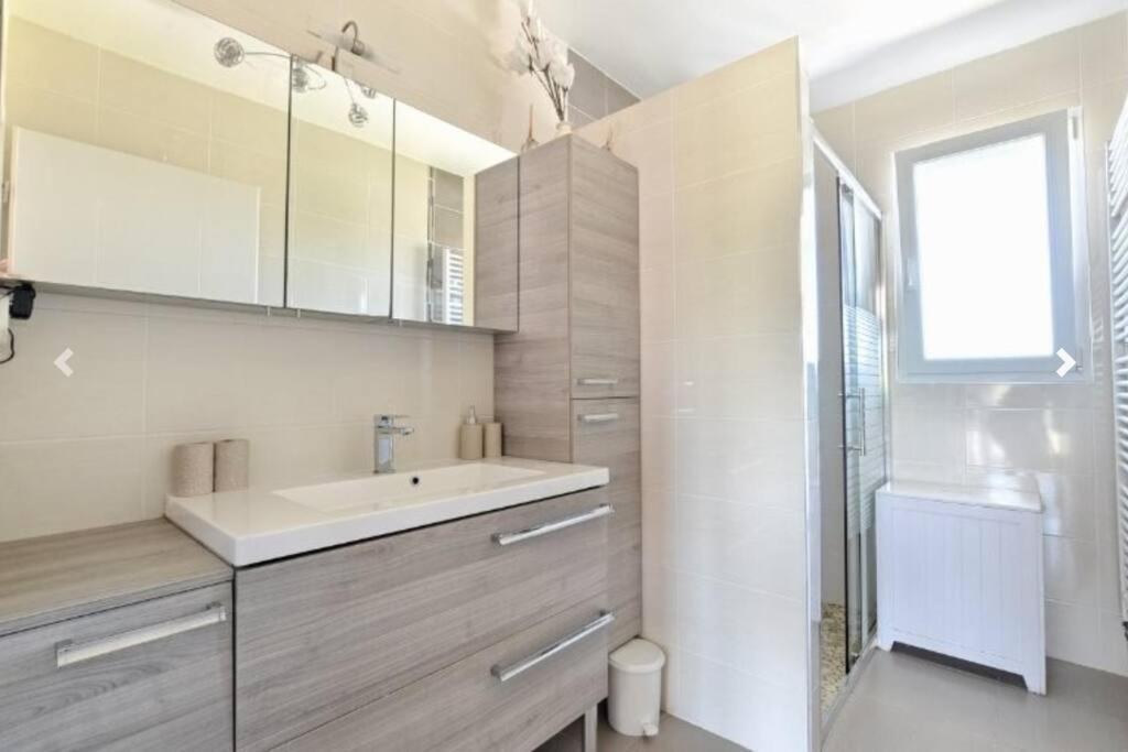 Maison 120 M² A Vigy Exterior photo